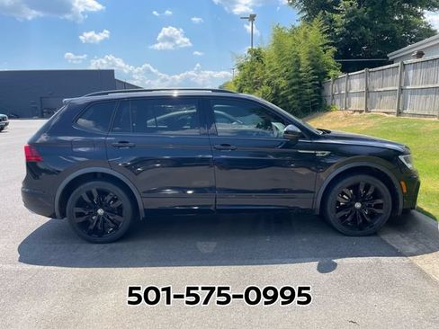 Used 2020 Volkswagen Tiguan SE R-Line FWD image 6