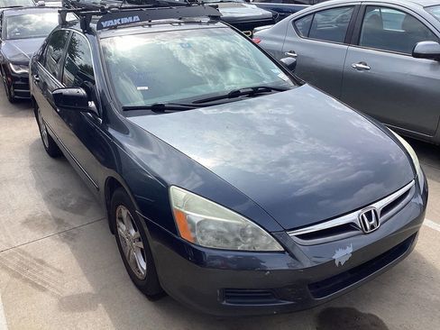 Used 2006 Honda Accord SE image 1