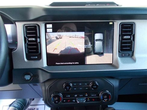 New 2024 Ford Bronco Outer Banks AWD/4WD image 16