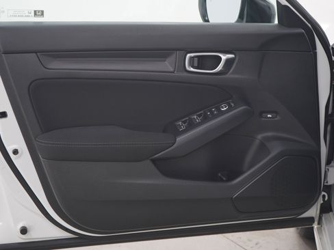 Used 2025 Honda Civic Sport image 18