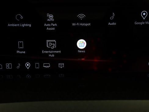 Used 2025 Cadillac Escalade V w/ LPO, ONYX Package image 29