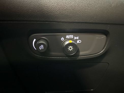 Used 2024 Buick Encore GX Preferred FWD image 24