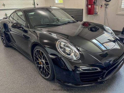 Used 2014 Porsche 911 Turbo S image 15