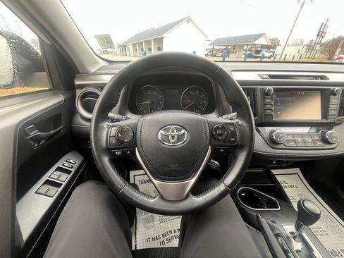 Used 2017 Toyota RAV4 XLE image 12