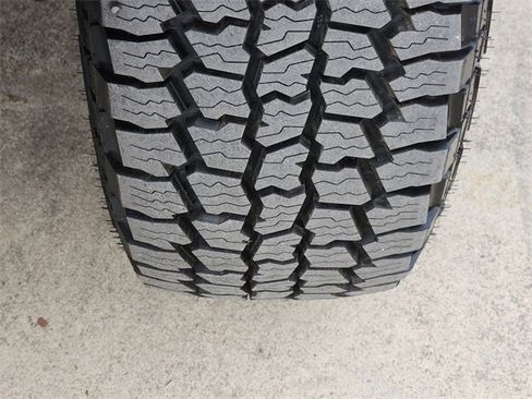 Certified 2023 Chevrolet Silverado 2500 Custom w/ Custom Value Package image 11