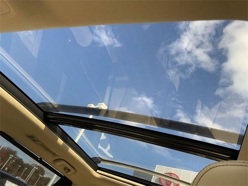 Used 2019 Toyota Highlander Limited Platinum image 30