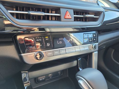 Certified 2024 Kia Seltos S AWD/4WD image 34