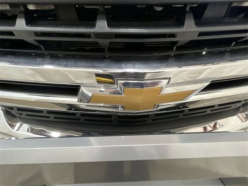 Used 2020 Chevrolet Silverado 1500 LT image 29