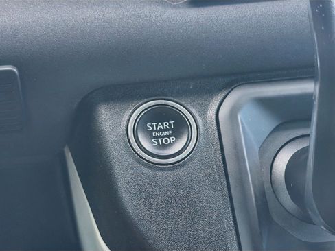 Used 2022 Land Rover Defender 110 S AWD/4WD image 37