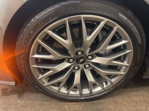 Used 2025 Ford Mustang GT Premium RWD image 28