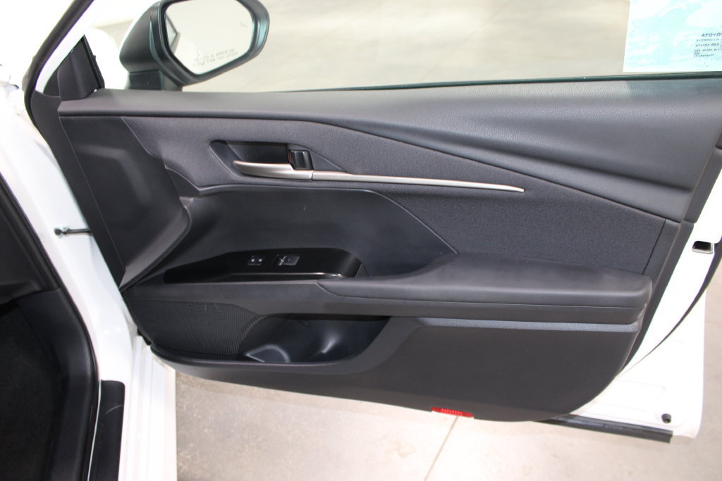 Used 2025 Toyota Camry LE FWD image 21