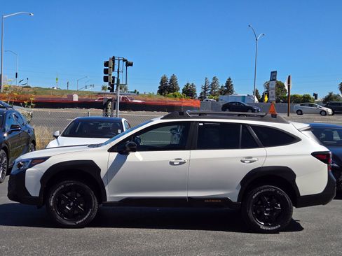 Used 2024 Subaru Outback Wilderness AWD/4WD image 7