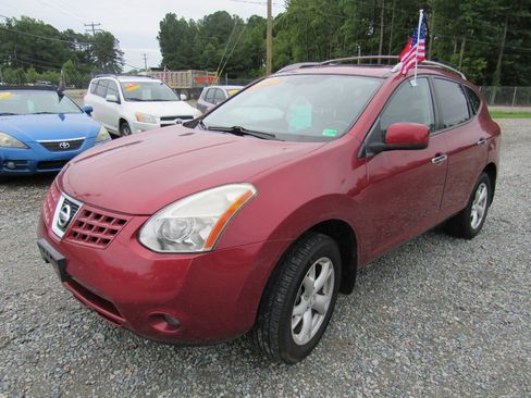 Used 2010 Nissan Rogue SL w/ Premium Pkg image 2