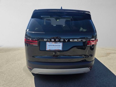 Used 2025 Land Rover Discovery S AWD/4WD image 4