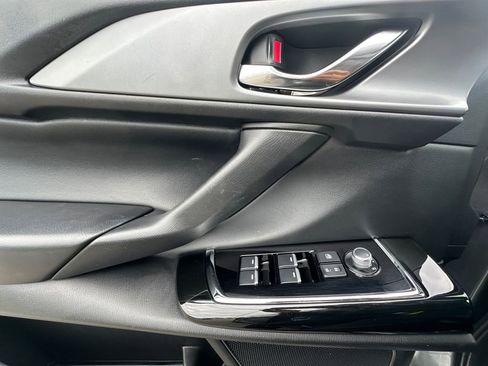 Used 2022 MAZDA CX-9 Touring w/ Touring Premium Package image 11