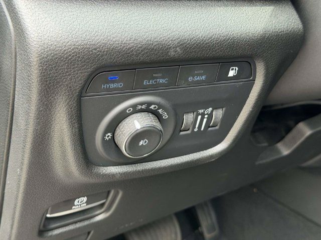 Used 2023 Jeep Grand Cherokee 4WD 4xe image 26