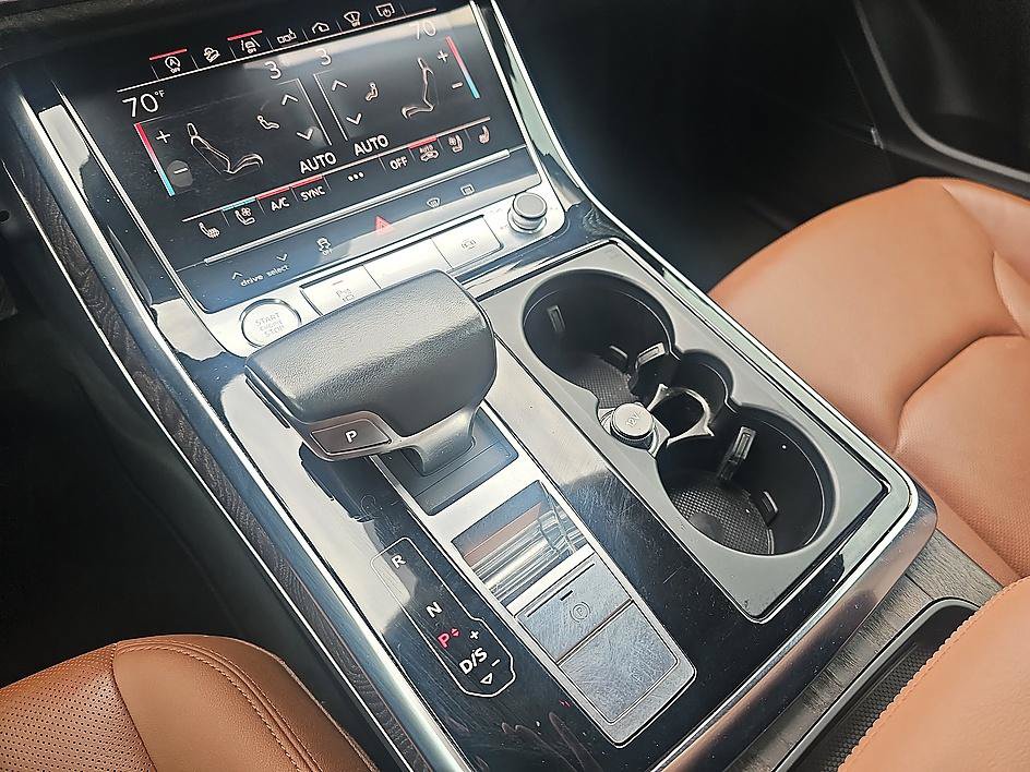 Used 2019 Audi Q8 Prestige AWD/4WD image 20
