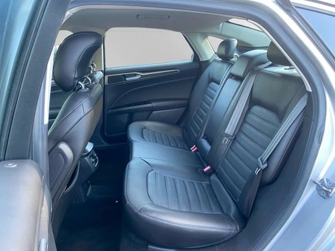 Used 2013 Ford Fusion Energi SE FWD image 14