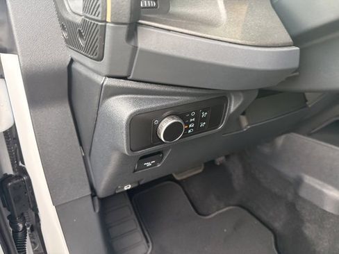 New 2025 Ford Bronco Badlands image 33