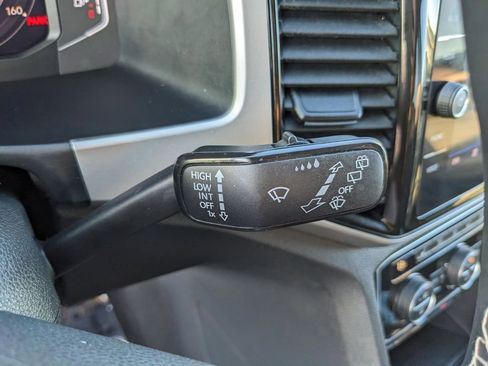 Certified 2023 Volkswagen Atlas SE w/ Panoramic Sunroof Package FWD image 31