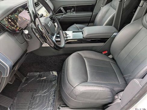 Certified 2025 Land Rover Range Rover Autobiography AWD/4WD image 17