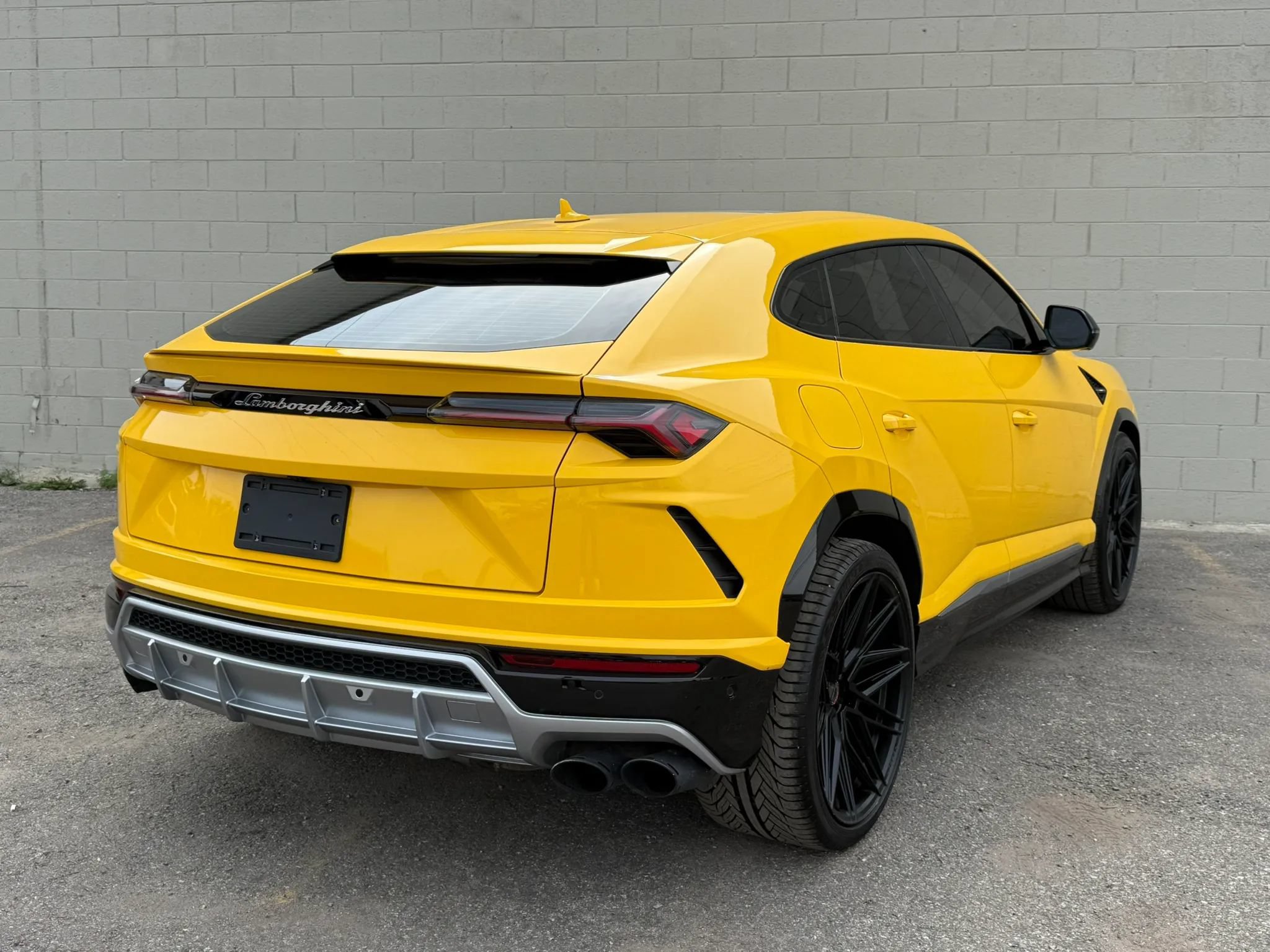 Used 2019 Lamborghini Urus AWD/4WD image 8