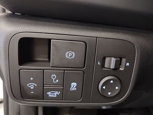 Certified 2025 Hyundai Ioniq 6 SE image 24