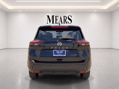 Used 2025 Nissan Rogue SV