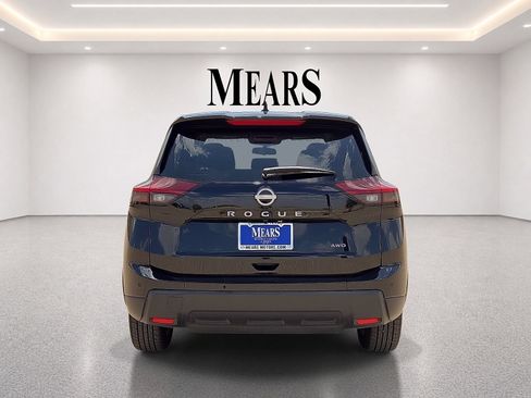 Used 2025 Nissan Rogue SV AWD/4WD image 4