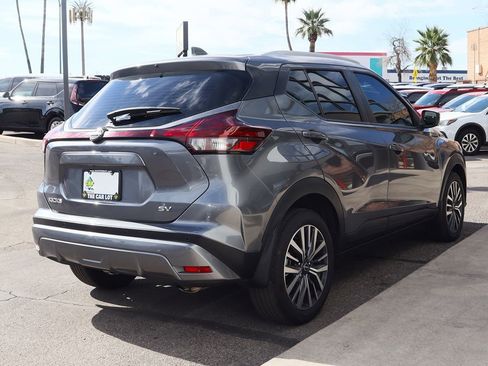 Used 2024 Nissan Kicks SV image 13