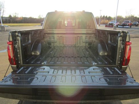 New 2026 Ford Expedition Tremor image 8