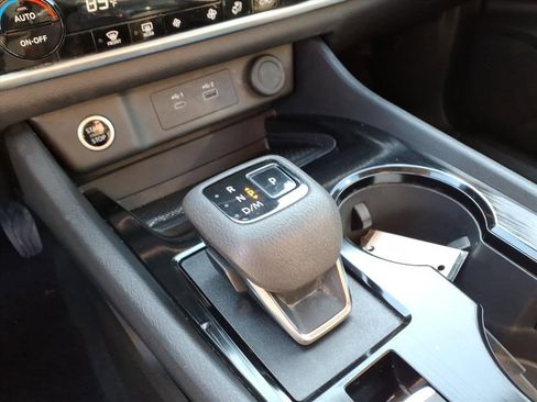 Used 2023 Nissan Rogue SV image 26