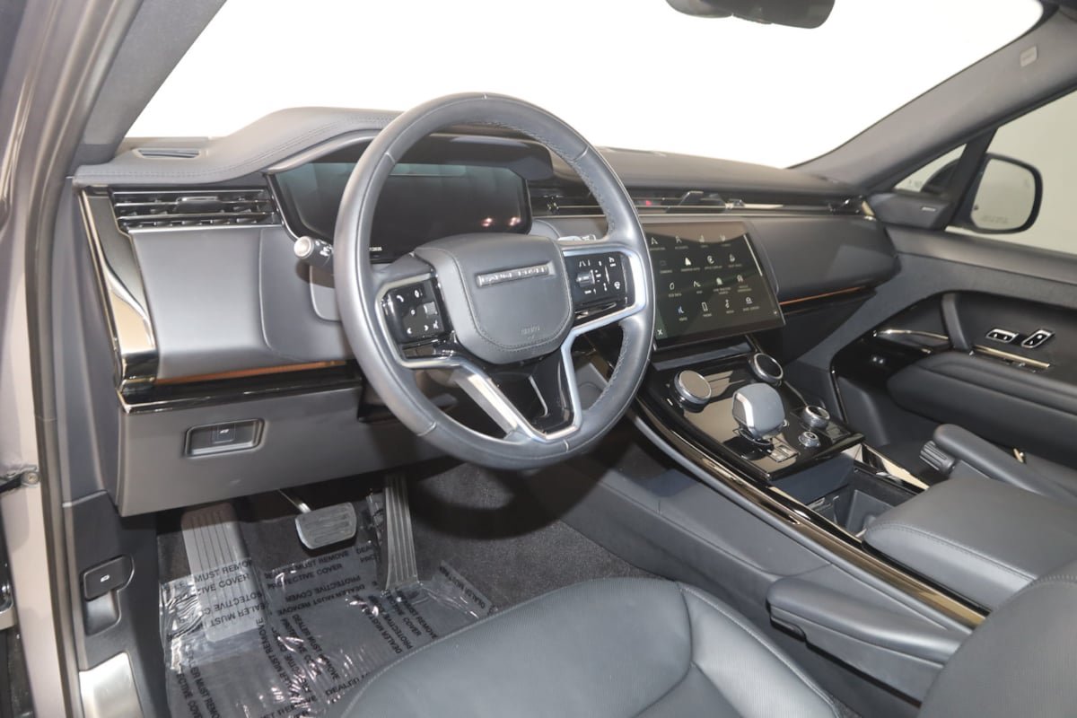Used 2023 Land Rover Range Rover Sport SE AWD/4WD image 25