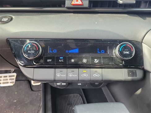 Used 2025 Hyundai Elantra Sport w/ Cargo Package image 28