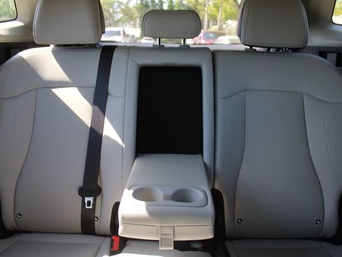 Used 2024 Kia Sportage EX image 51