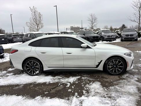 Certified 2022 BMW i4 eDrive40 w/ M Sport Package image 8