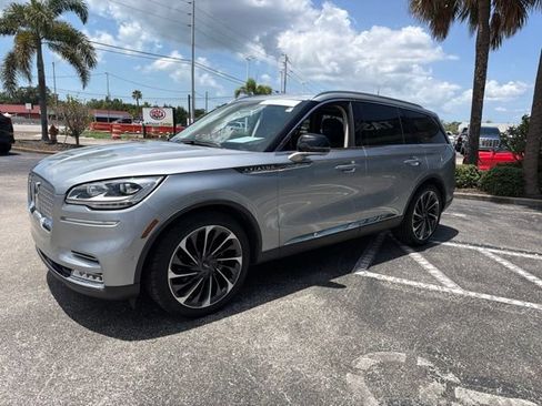 Certified 2023 Lincoln Aviator Reserve w/ Equipment Group 201A RWD image 3
