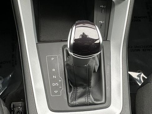 Used 2023 Audi Q3 2.0T Premium image 17