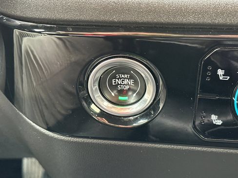 Certified 2024 GMC Sierra 1500 SLT RWD image 28