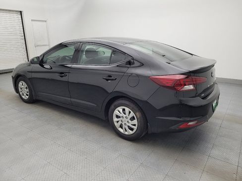 Used 2020 Hyundai Elantra SE w/ Cargo Package (C1) FWD image 3