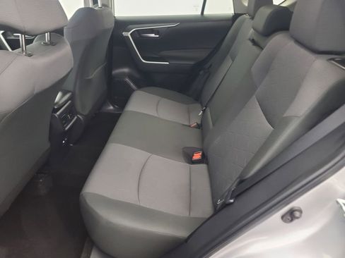 Used 2025 Toyota RAV4 XLE image 40