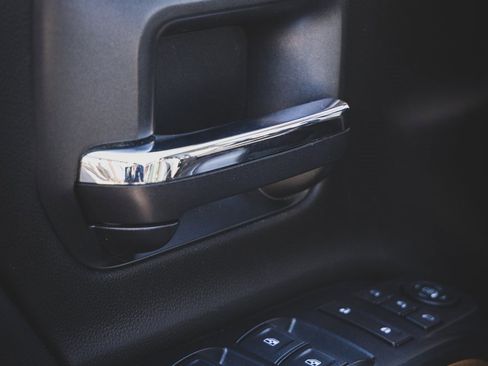 Used 2017 Chevrolet Silverado 2500 LTZ w/ Duramax Plus Package image 15