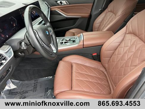 Used 2023 BMW X7 xDrive40i w/ Premium Package AWD/4WD image 12
