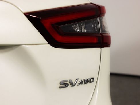 Used 2021 Nissan Rogue Sport SV image 8