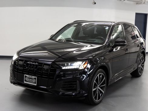 Used 2021 Audi Q7 3.0T Prestige AWD/4WD image 3