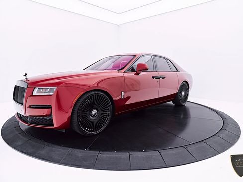 Used 2024 Rolls-Royce Ghost AWD/4WD image 12