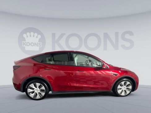 Used 2024 Tesla Model Y Long Range image 8