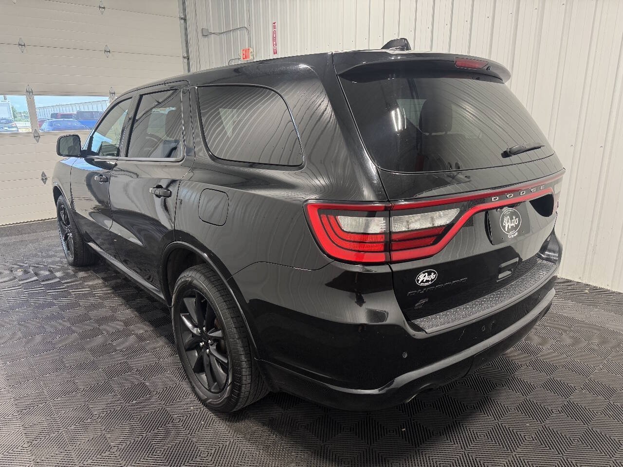 Used 2018 Dodge Durango GT w/ Blacktop Package AWD/4WD image 4