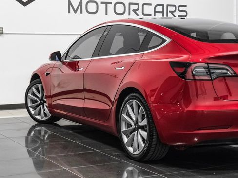 Used 2018 Tesla Model 3 Long Range image 13