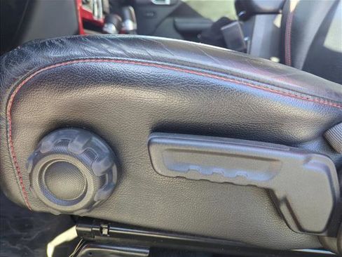 Used 2022 Jeep Gladiator Sport image 27